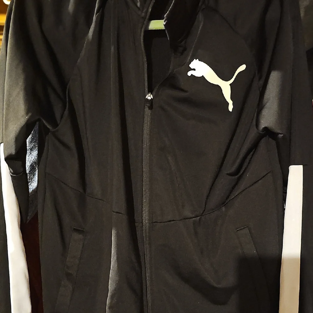 Puma Men's Black White Jacket Lightweight Athletic Sports Small Coat